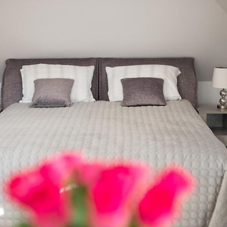 Petro Delux Apartments Каунас Екстериор снимка