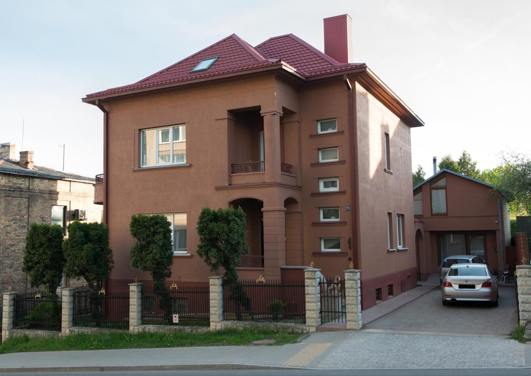 Petro Delux Apartments Каунас Екстериор снимка