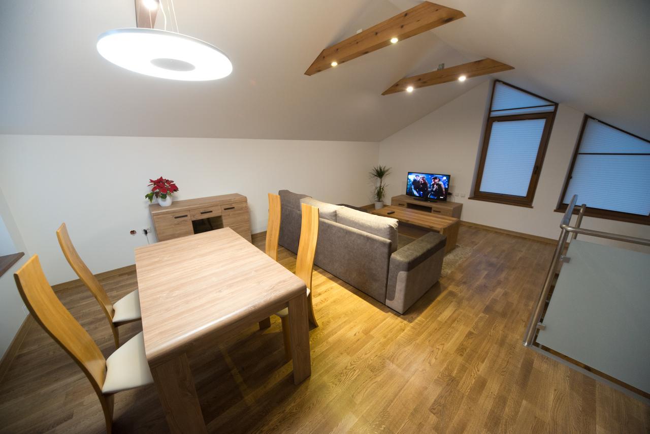 Petro Delux Apartments Каунас Екстериор снимка