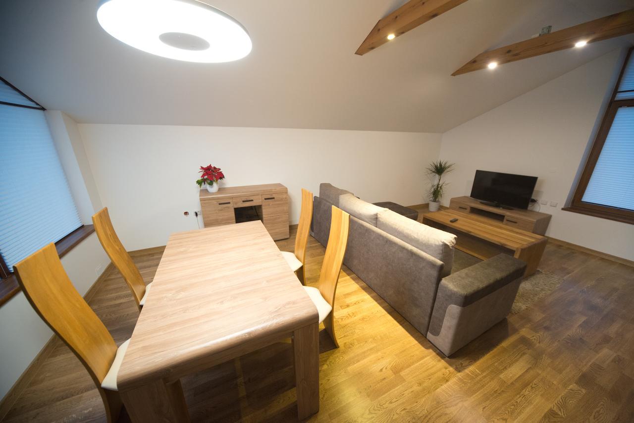 Petro Delux Apartments Каунас Екстериор снимка