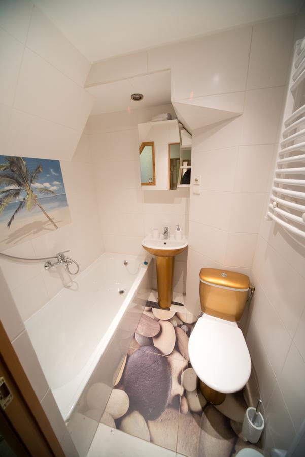 Petro Delux Apartments Каунас Екстериор снимка